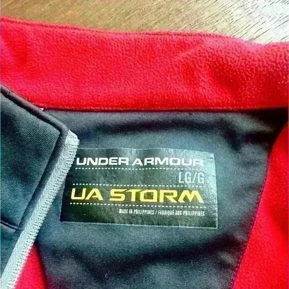 Men’s Under Armor Half Zip - Picture 4 of 4
